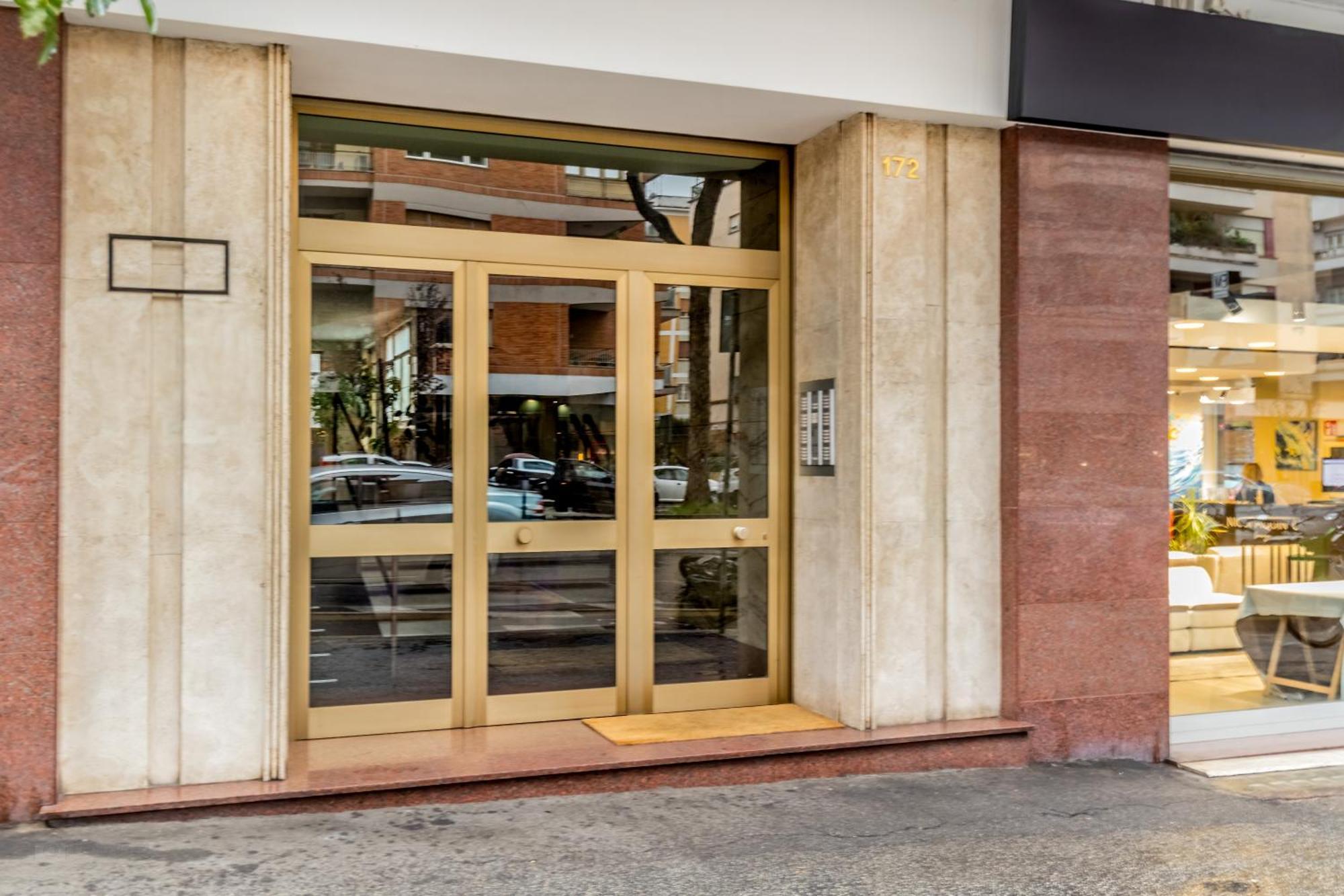 La Casa Di Umberto Apartment Roma Ngoại thất bức ảnh